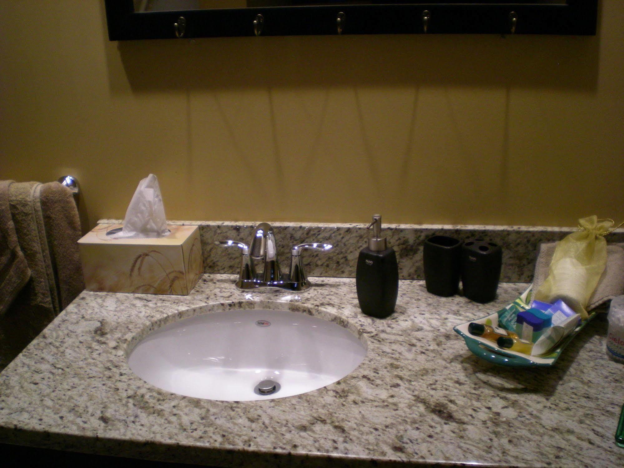 シーシェルト Davis Brook Retreat Bed & Breakfast エクステリア 写真